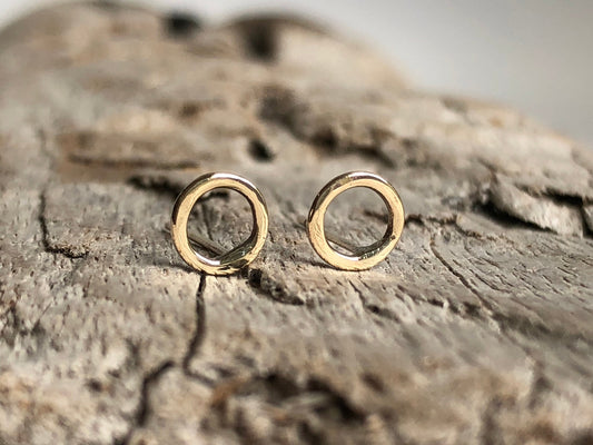 Handmade Circle O 9k Gold Stud Earrings